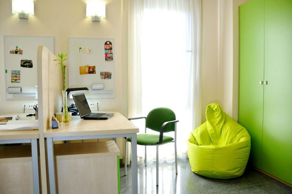 Residencia Universitaria Resa Damia Bonet บาเลนเซีย ภายนอก รูปภาพ