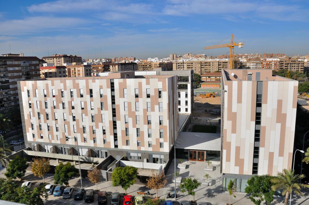 Residencia Universitaria Resa Damia Bonet บาเลนเซีย ภายนอก รูปภาพ