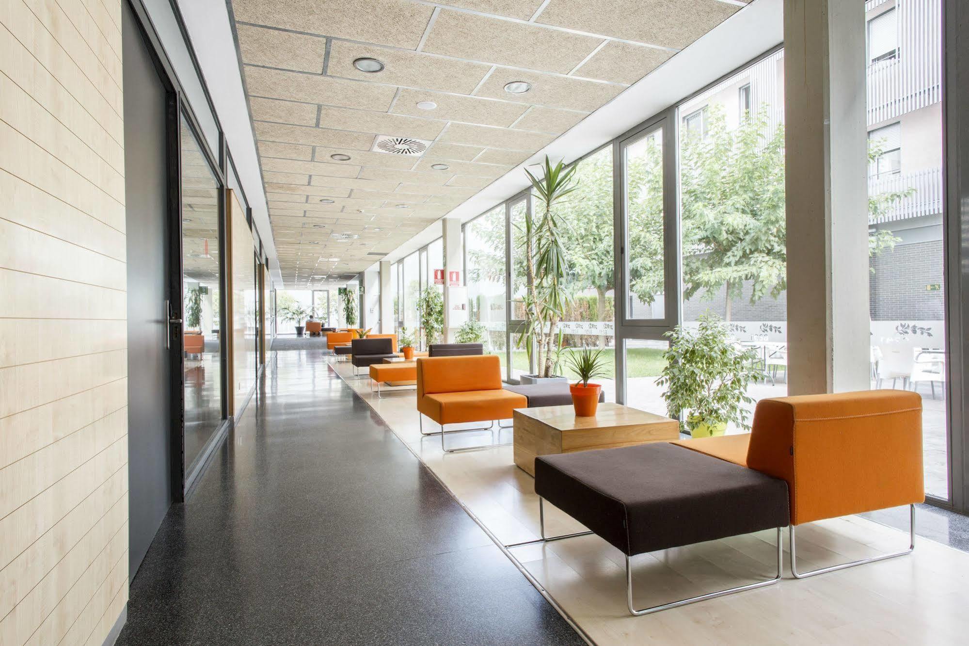 Residencia Universitaria Resa Damia Bonet บาเลนเซีย ภายนอก รูปภาพ